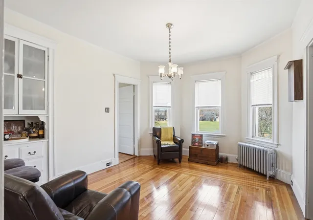 Listing Photo 5 - Condo for sale in building located at 320 Fellsway W, Medford, MA 02155