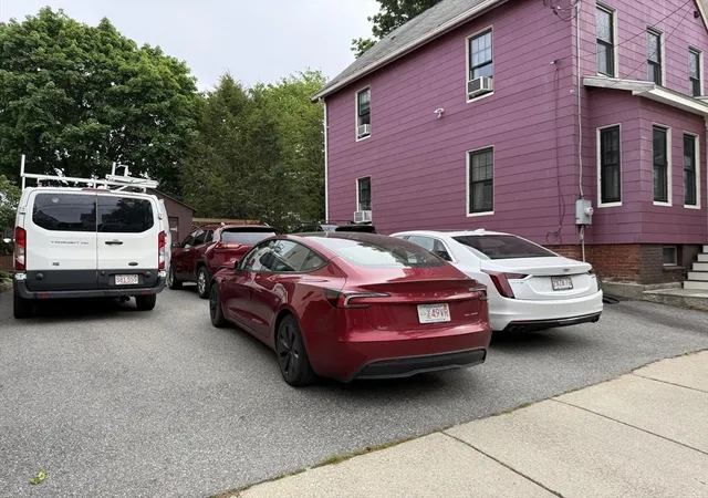 3rd image of 14 Wareham, Medford, MA 02155 | MLS# 73527397