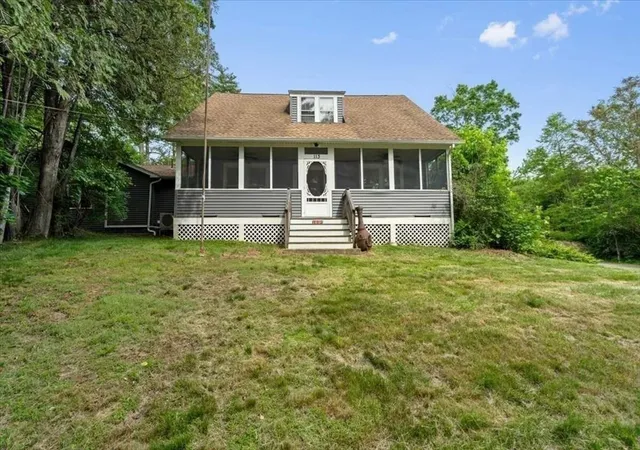 Homes for sale in Charlton, MA | 113 Harrington Road, Charlton, MA 01507 | MLS# 73529874