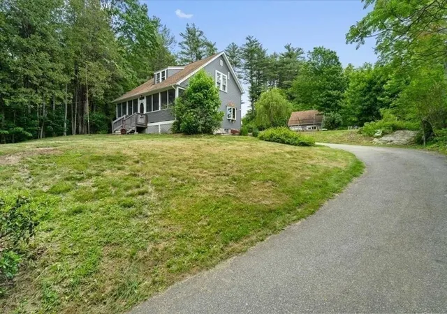 Homes for sale in Charlton, MA | 113 Harrington Road, Charlton, MA 01507 | MLS# 73529874