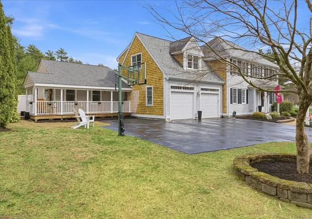 Homes for sale in Carver, MA | 2 Commons Dr, Carver, MA 02330 | MLS# 73500626