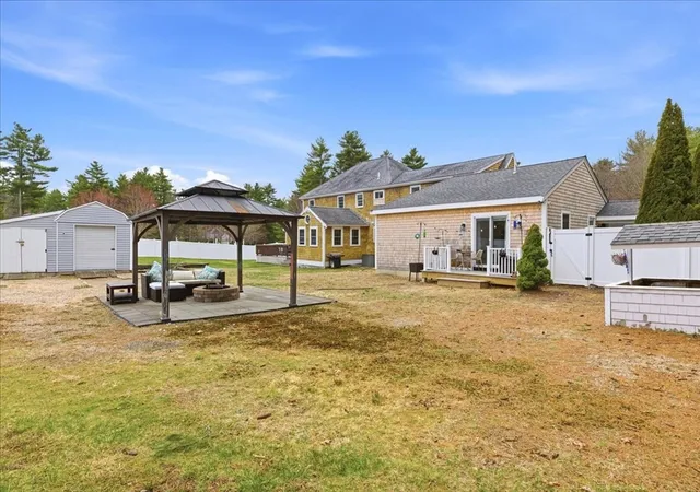 Homes for sale in Carver, MA | 2 Commons Dr, Carver, MA 02330 | MLS# 73500626