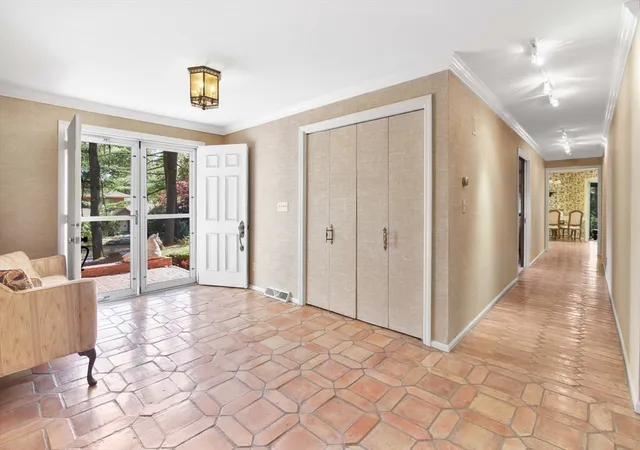 Photo 3 of Single family home for sale at 208 Tanglewood Dr, Longmeadow, MA 01106 | MLS# 73553104 | Listing updated on 2026-09-18