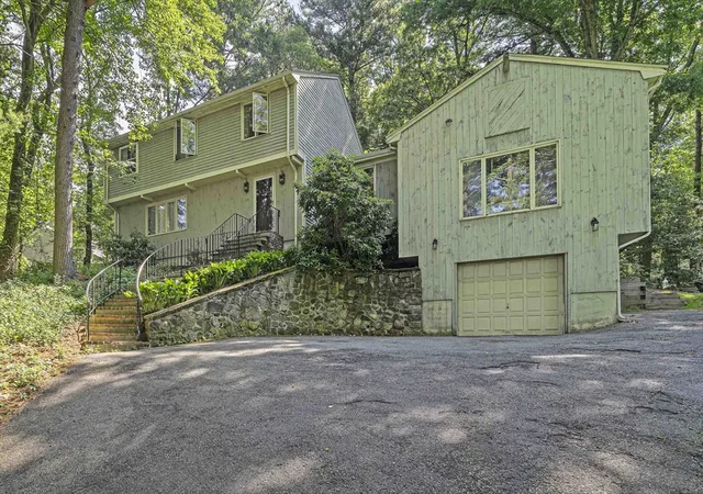Homes for sale in Canton, MA | 10 Trayer Rd, Canton, MA 02021 | MLS# 73534945