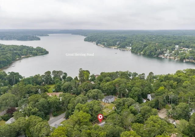 4th image of 42 Haskell Rd, Plymouth, MA 02360 | MLS# 73563170