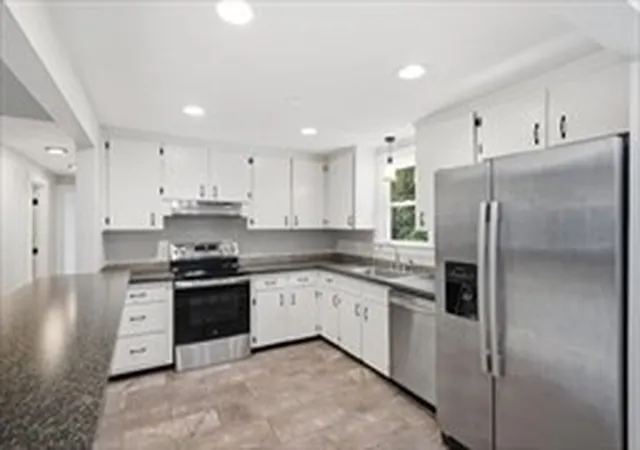 2nd image of 80 Forest St, Bridgewater, MA 02324 | MLS# 73567767