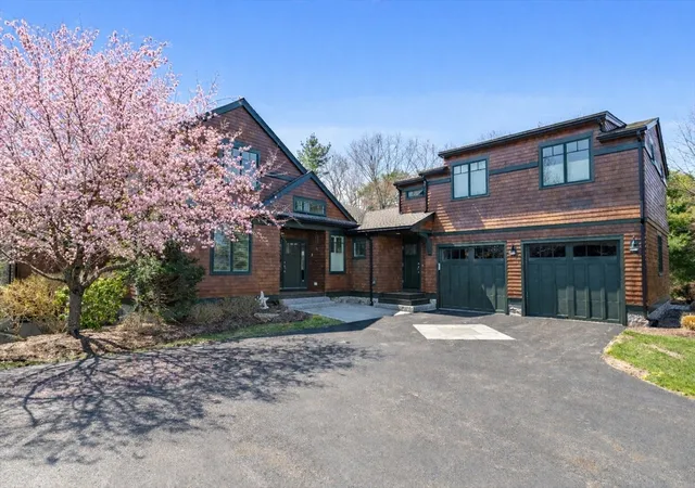 1st image of 38 Raynor Dr, Hingham, MA 02043 | MLS# 73504563
