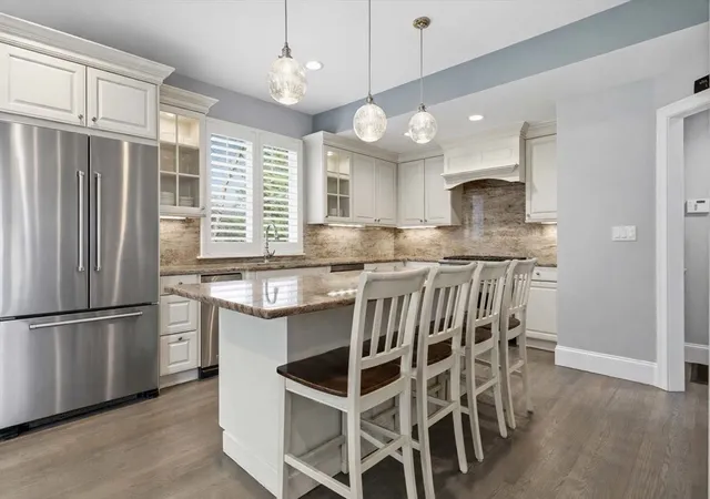 3rd image of 38 Raynor Dr, Hingham, MA 02043 | MLS# 73504563
