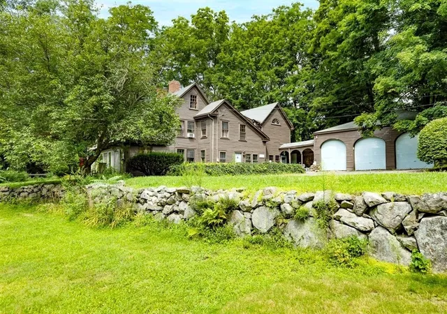 2nd image of 20 East Street, Middleton, MA 01949 | MLS# 73562452