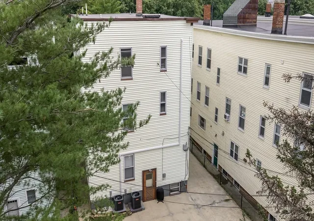Listing Photo 4 - Condo for sale in building located at 311-313 Cardinal Medeiros Ave, Cambridge, MA 02141