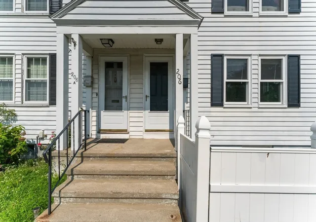 Photo 2 of Sale Pending at 206 Quincy Shore #206, Quincy, MA 02171 | MLS# 73562956 | Listing updated on 2026-09-16