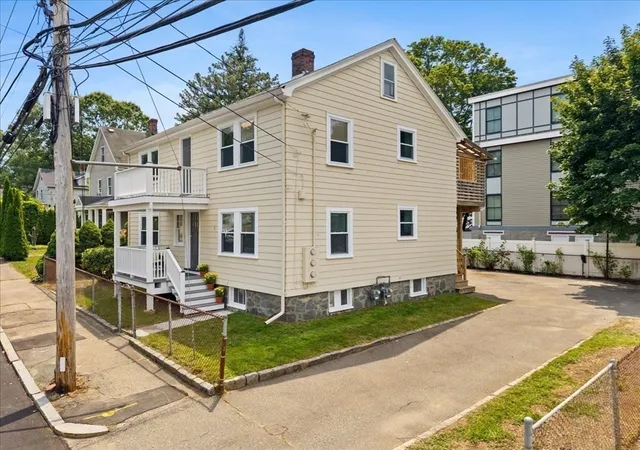 Photo 3 of Sale Pending at 9 Billings St, West Roxbury, MA 02132 | MLS# 73557529 | Listing updated on 2026-09-05