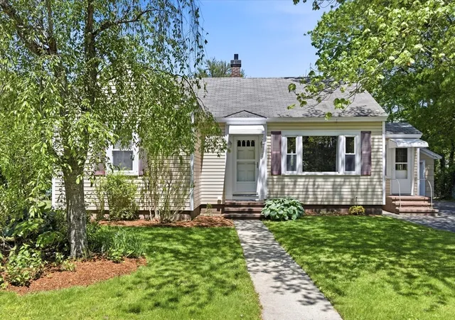 Homes for sale in Westford, MA | 11 West St, Westford, MA 01886 | MLS# 73524760