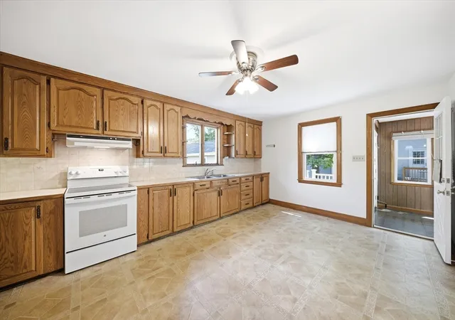 Homes for sale in Westford, MA | 11 West St, Westford, MA 01886 | MLS# 73524760