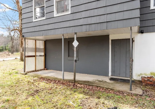 4th image of 184 Fitchburg Rd, Townsend, MA 01469 | MLS# 73502077