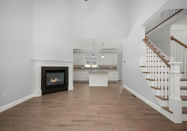 3rd image of 95 Lowell Rd, Pepperell, MA 01463