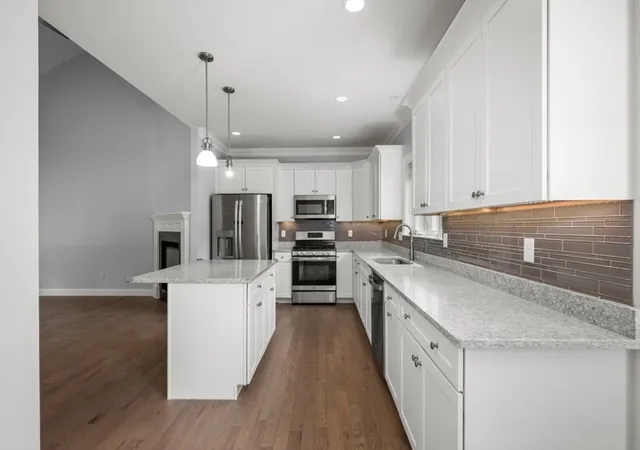 5th image of 95 Lowell Rd, Pepperell, MA 01463