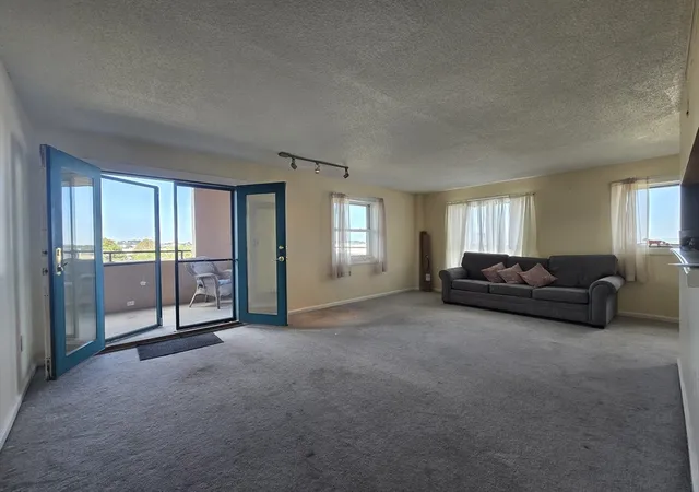 3rd image of 165 Cottage St, Chelsea, MA 02150