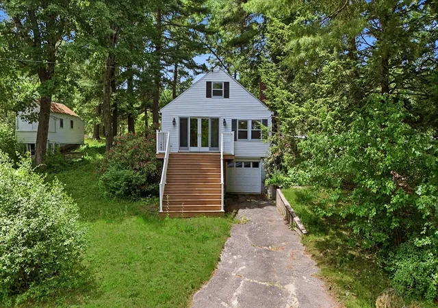 Homes for sale in Wilbraham, MA | 28 Lake Dr, Wilbraham, MA 01095 | MLS# 73532534
