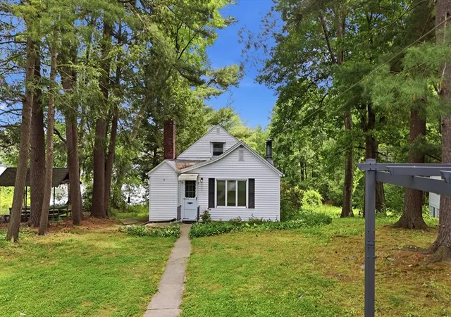 Homes for sale in Wilbraham, MA | 28 Lake Dr, Wilbraham, MA 01095 | MLS# 73532534