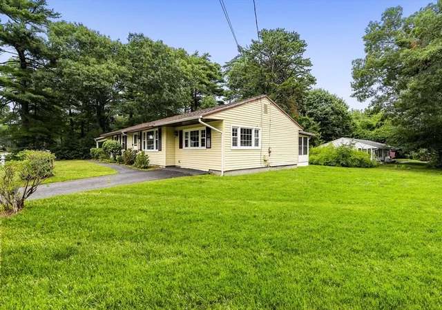 4th image of 26 Cromesett Road, Wareham, MA 02571 | MLS# 73558655