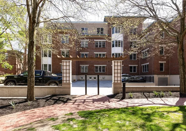 10th image of 77 Marion Street, Brookline, MA 02446 | MLS# 73533672