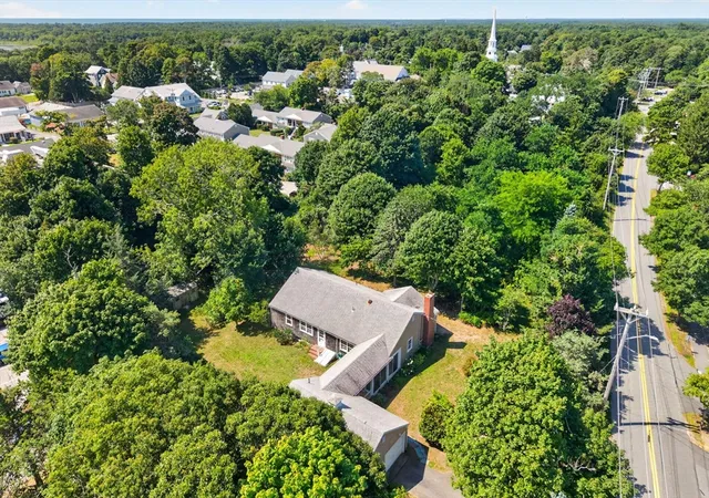 2nd image of 21 Old Colony Rd, Harwich, MA 02645 | MLS# 73566214