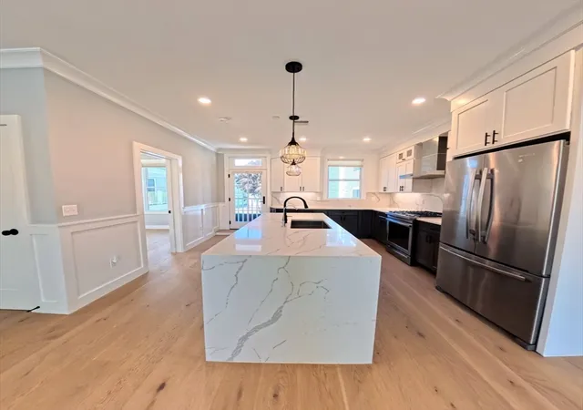 Listing Photo 2 - Condo for sale in building located at 113 Beacon St, Somerville, MA 02143 - Unit #B