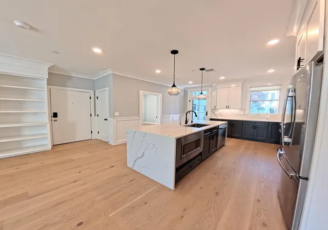 Listing Photo 4 - Condo for sale in building located at 113 Beacon St, Somerville, MA 02143 - Unit #B