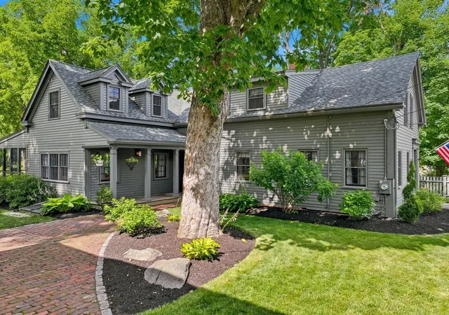 3rd image of 23 Rolfes Ln, Newbury, MA 01951 | MLS# 73548922