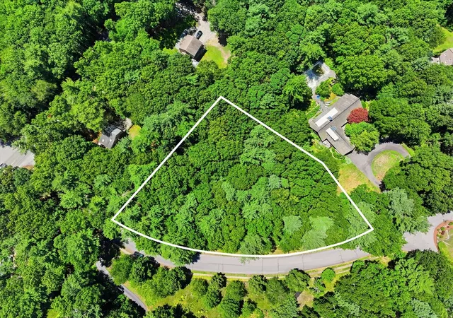 1st image of 27 Hampstead Way, Marshfield, MA 02050 | MLS# 73551963