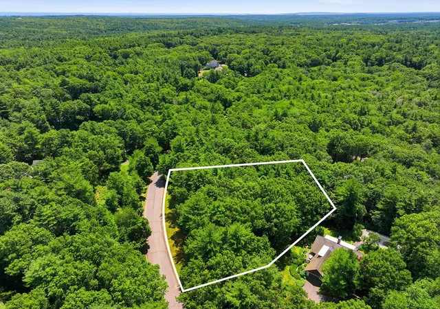 2nd image of 27 Hampstead Way, Marshfield, MA 02050 | MLS# 73551963
