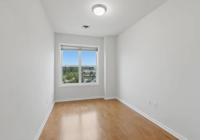 2nd image of 110 Trotter Rd #2401, South Weymouth, MA 02190 | MLS# 73557084