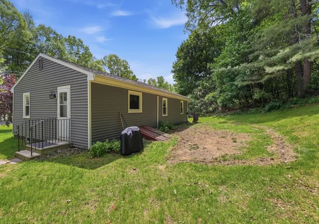 Homes for sale in Sturbridge, MA | 20 Jamieson Road, Sturbridge, MA 01566 | MLS# 73523553