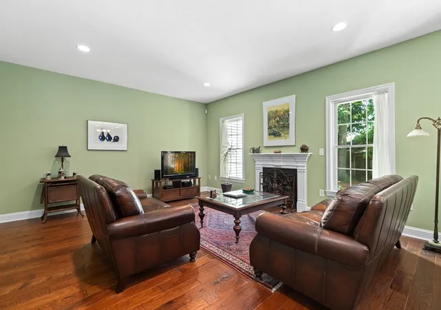 Homes for sale in Milford, MA | 30 Cedarview Cir #30, Milford, MA 01757 | MLS# 73538119