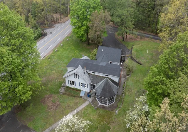 4th image of 919 Chase Rd, Lunenburg, MA 01462 | MLS# 73522945