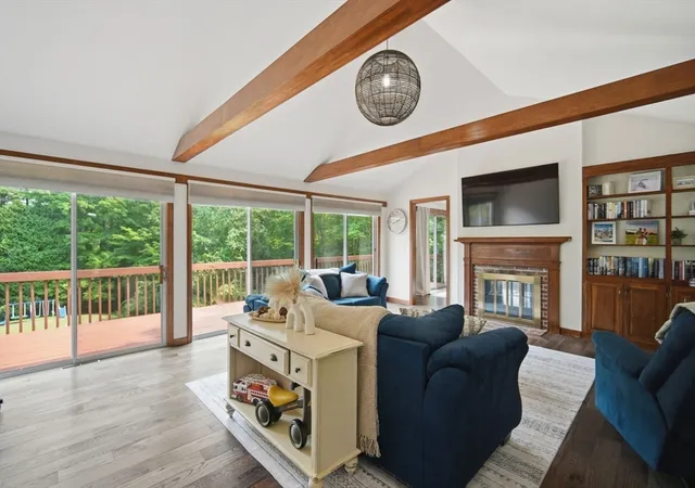 3rd image of 98 Hollow Road, Brimfield, MA 01010 | MLS# 73553511