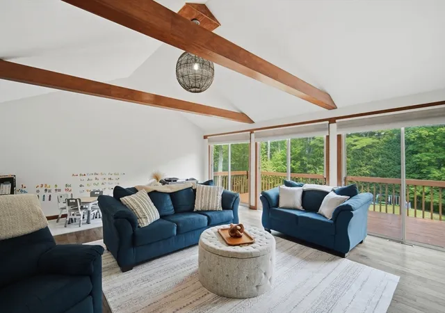 4th image of 98 Hollow Road, Brimfield, MA 01010 | MLS# 73553511