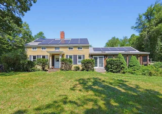 1st image of 525 Clark St, Gardner, MA 01440 | MLS# 73562531