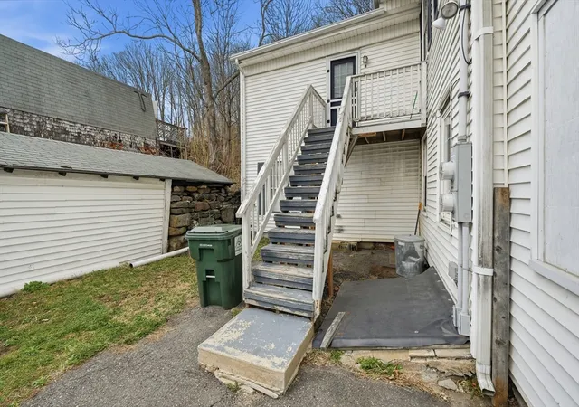 Homes for sale in Warren, MA | 1104 Main St, Warren, MA 01083 | MLS# 73501579