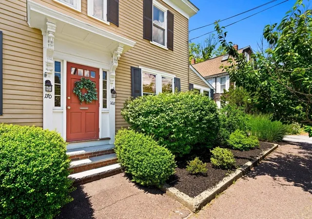 36th image of 168 State St #168, Newburyport, MA 01950 | MLS# 73550069