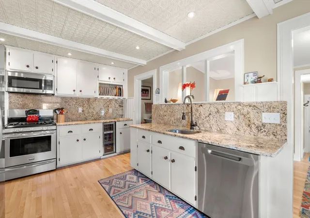 Photo 3 of Sale Pending at 168 State St #168, Newburyport, MA 01950 | MLS# 73550069 | Listing updated on 2026-09-15