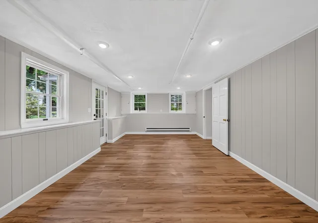 42nd image of 131 Prospect St, Wakefield, MA 01880 | MLS# 73543056