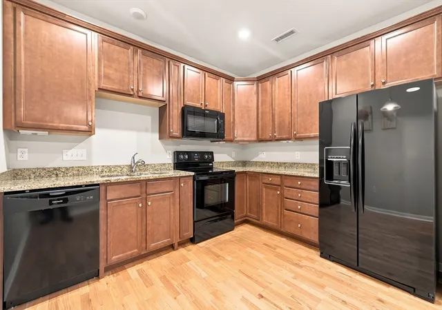Homes for sale in Braintree, MA | 418 John Mahar Hwy #108, Braintree, MA 02184 | MLS# 73547616
