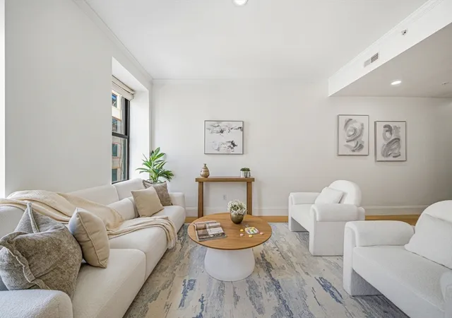 3rd image of 55 Temple Pl #4, Boston, MA 02111 | MLS# 73519098