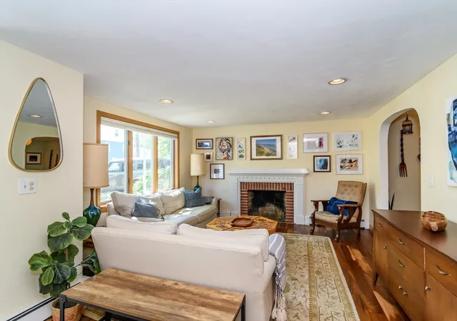 Homes for sale in Natick, MA | 48 Beacon St, Natick, MA 01760 | MLS# 73537931