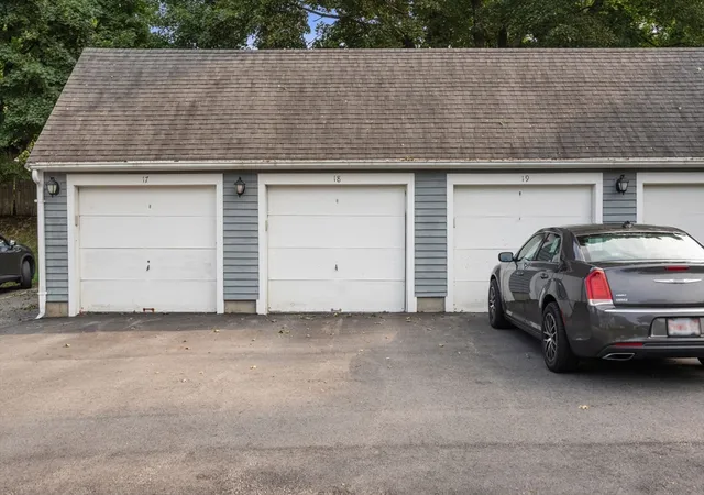 Condo for sale at 31 Blithewood Ave #205, Worcester, MA 01604 | MLS# 73562813 | Listing updated on 2026-09-25