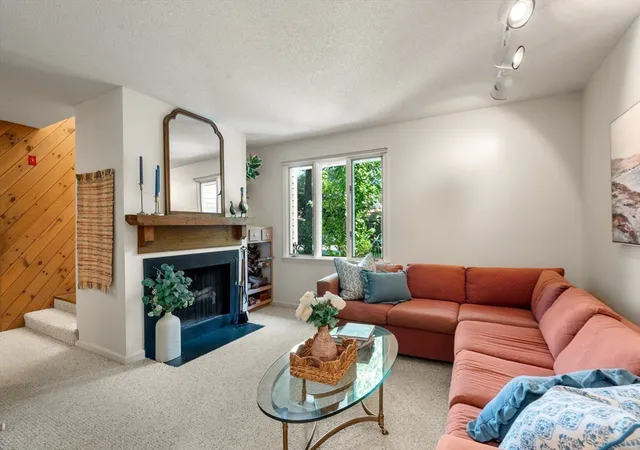 Listing Photo 4 - Condo for sale in building located at 68 Woodland Trl, Falmouth, MA 02536 - Unit #68