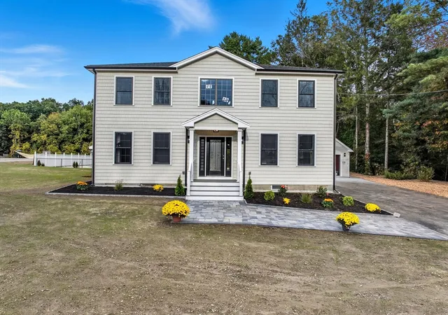 38th image of 434 Sumner St, Stoughton, MA 02072 | MLS# 73562253