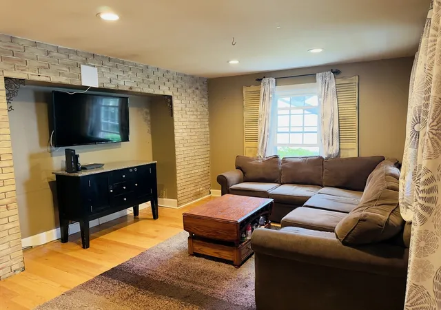 4th image of 118 Woodard Ave, Brockton, MA 02301 | MLS# 73565825